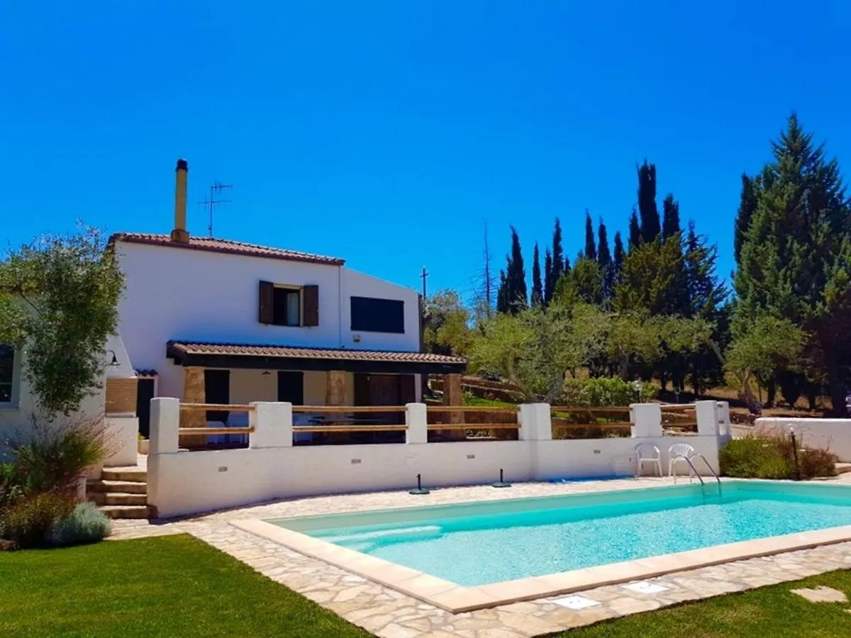 Alghero Villa Melissa Per 6 Persone Con Piscina E Giardino