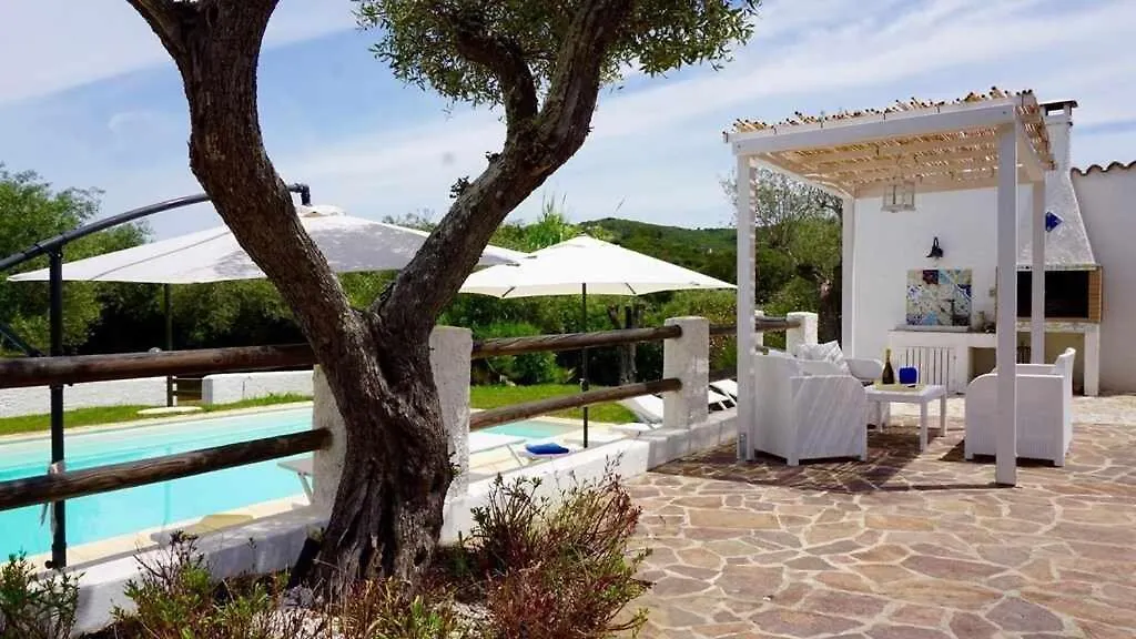 Alghero Villa Melissa Per 6 Persone Con Piscina E Giardino