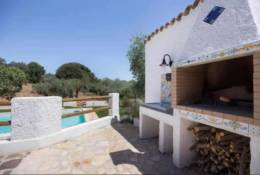 Alghero Villa Melissa Per 6 Persone Con Piscina E Giardino