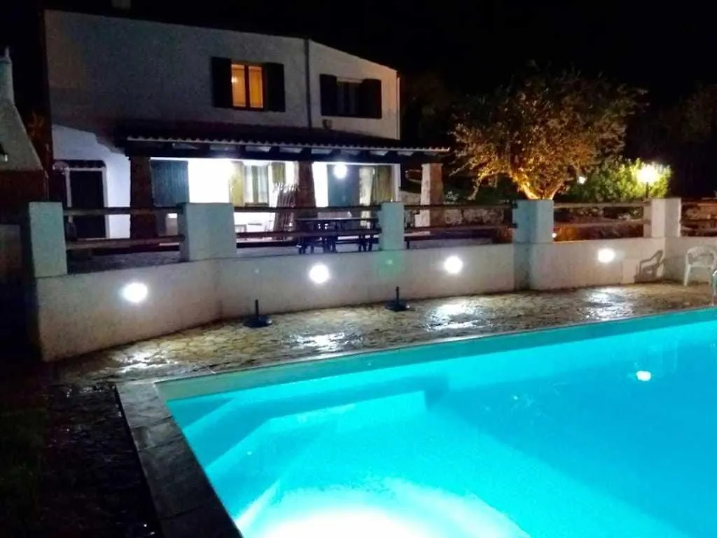 Alghero Villa Melissa Per 6 Persone Con Piscina E Giardino